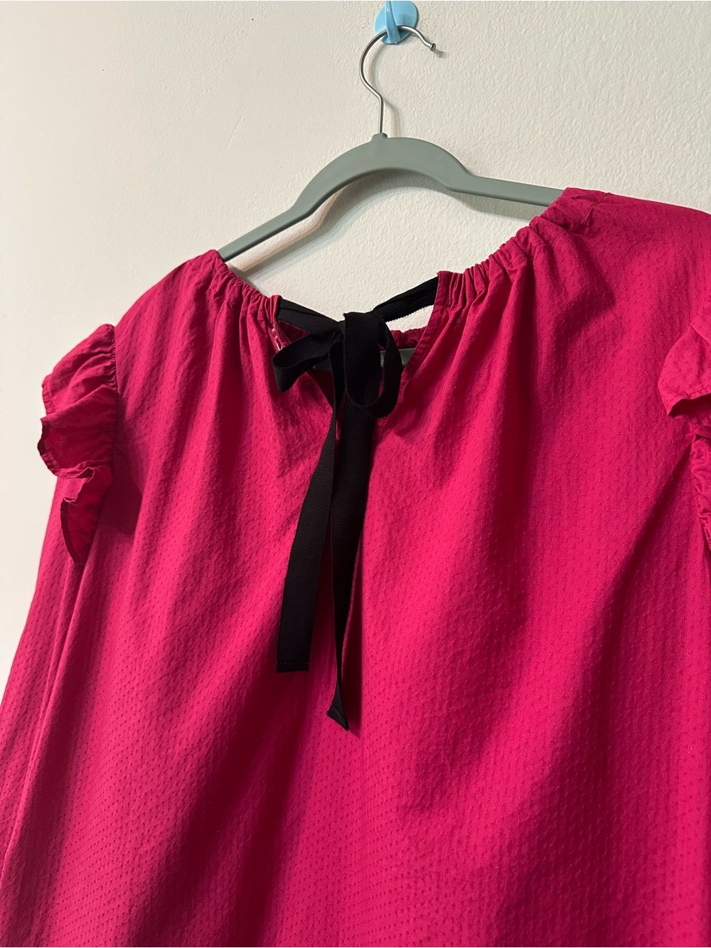 LOFT Pink Cotton Ruffle Blouse L Open Back Black Bow Tie Fuchsia Textured Top - Picture 7 of 11